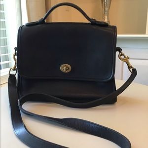 Vintage Leather Coach crossbody